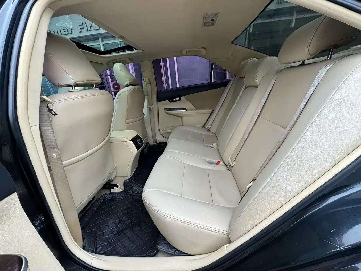 Camry 2016 2.0E 10th Anniversary Elite Edition — миниатюра 9