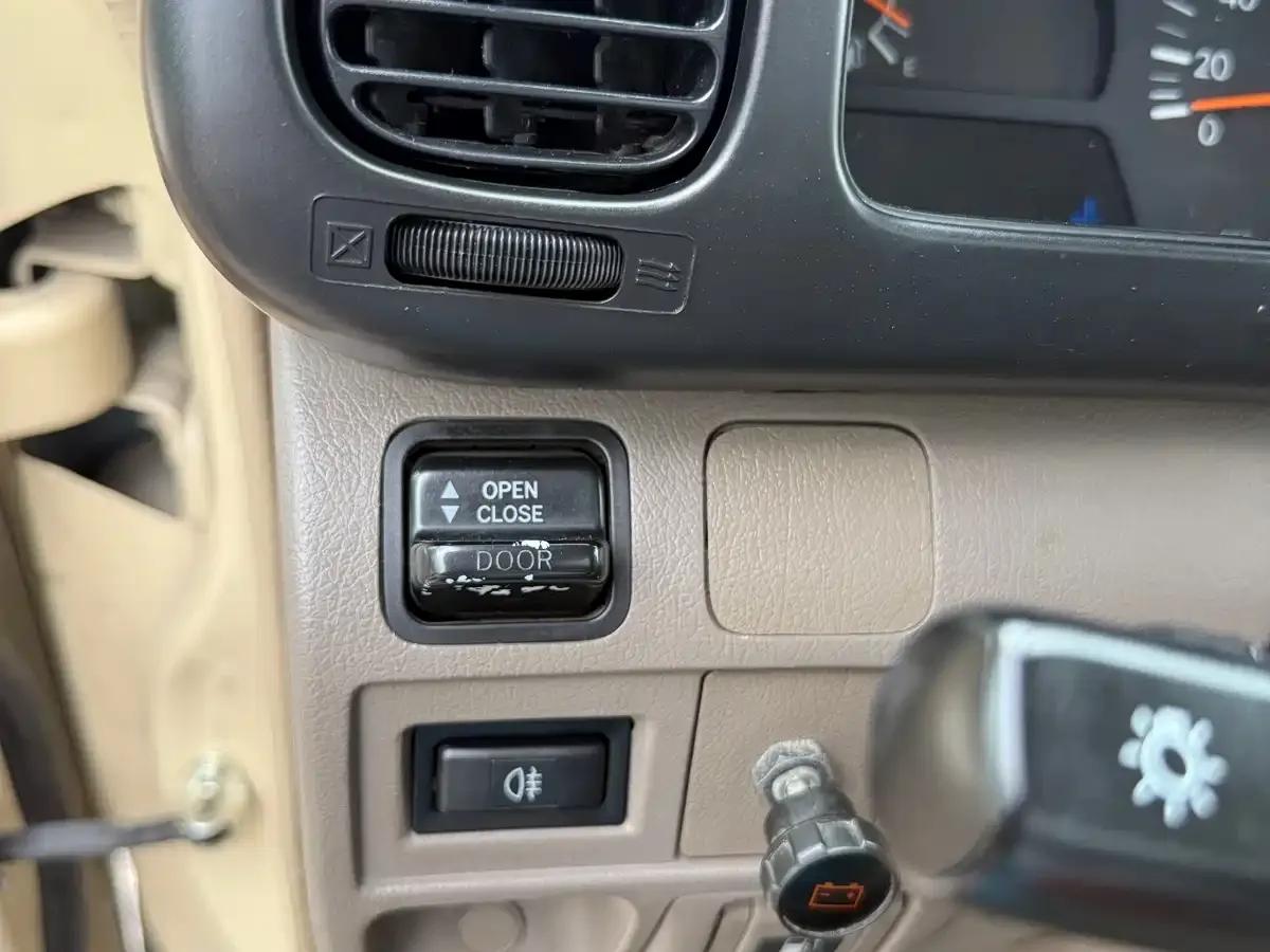2007 Toyota Coaster 2.7L Gasoline Premium Upgrade Edition (23 Seats) — миниатюра 24