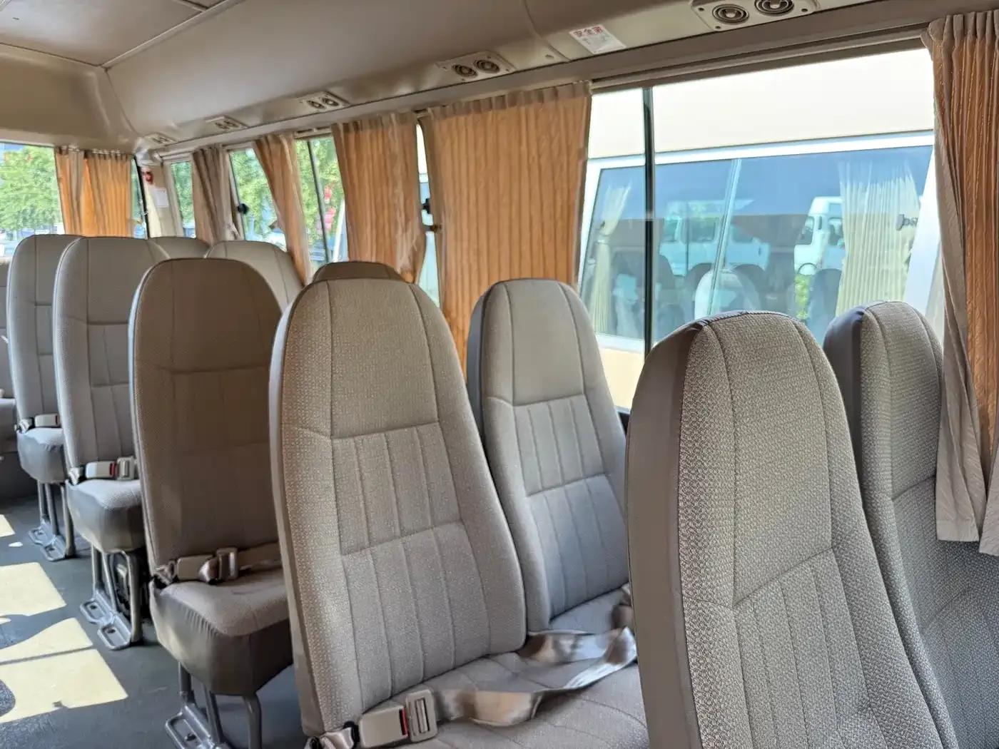 2007 Toyota Coaster 2.7L Gasoline Premium Upgrade Edition (23 Seats) — миниатюра 5