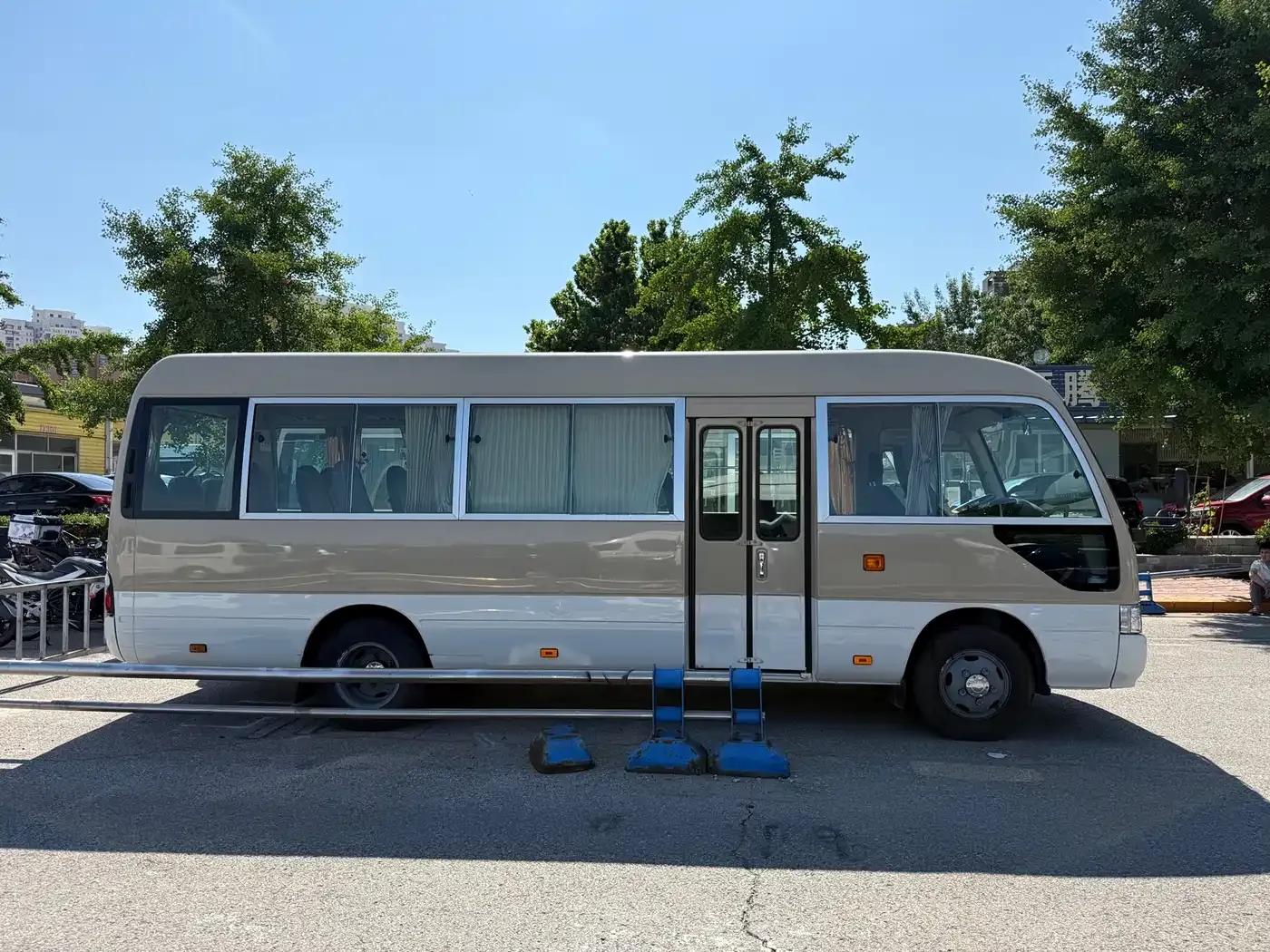 2007 Toyota Coaster 2.7L Gasoline Premium Upgrade Edition (23 Seats) — миниатюра 10