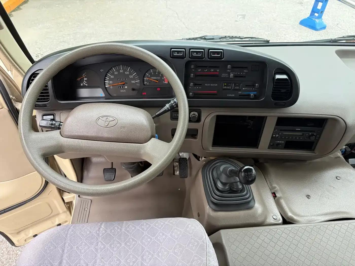 2007 Toyota Coaster 2.7L Gasoline Premium Upgrade Edition (23 Seats) — миниатюра 11