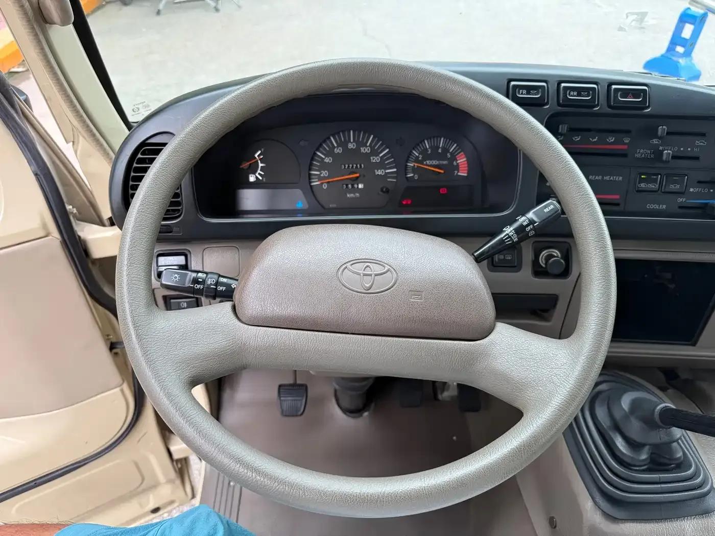 2007 Toyota Coaster 2.7L Gasoline Premium Upgrade Edition (23 Seats) — миниатюра 16