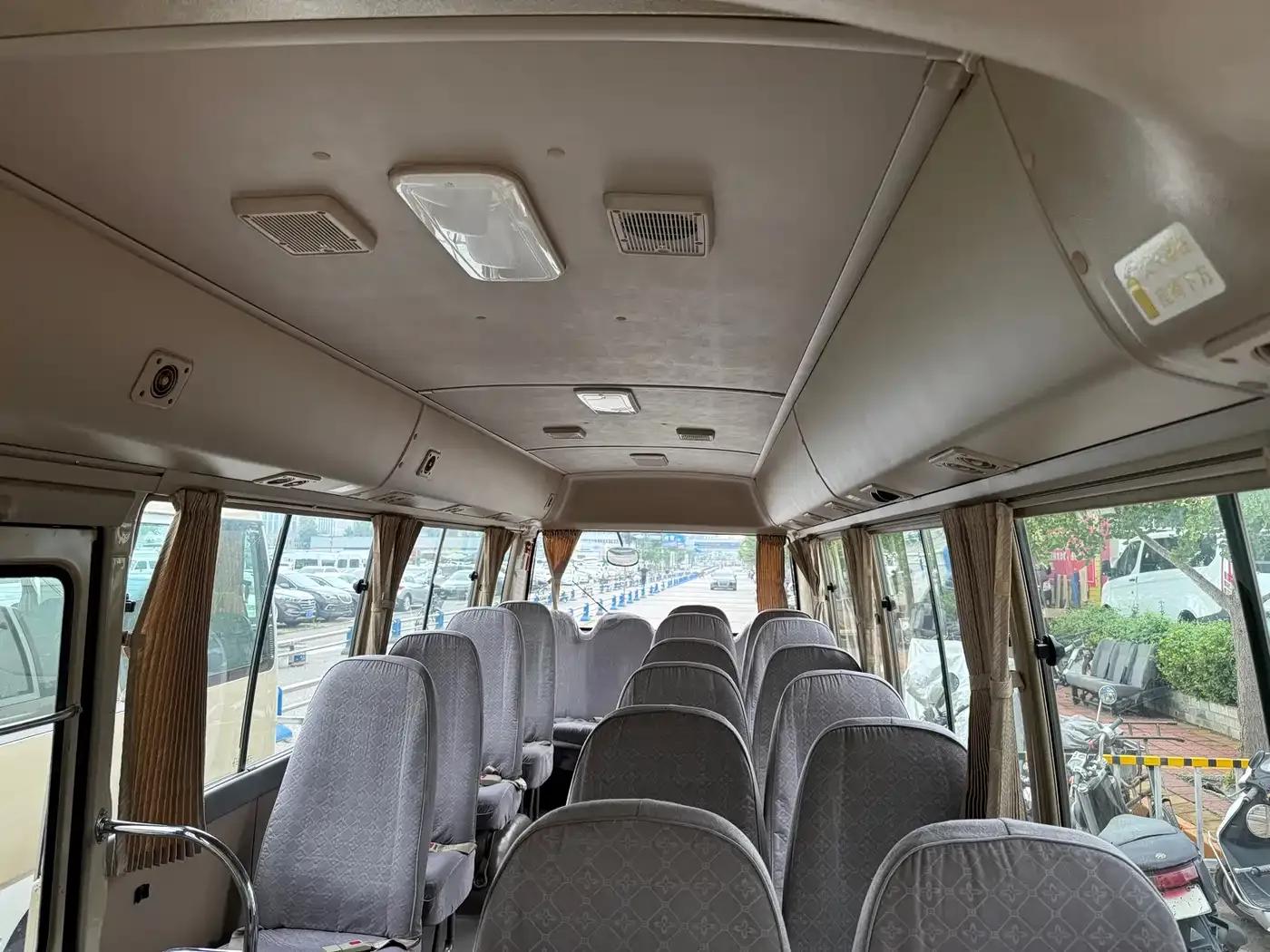 2007 Toyota Coaster 2.7L Gasoline Premium Upgrade Edition (23 Seats) — миниатюра 8