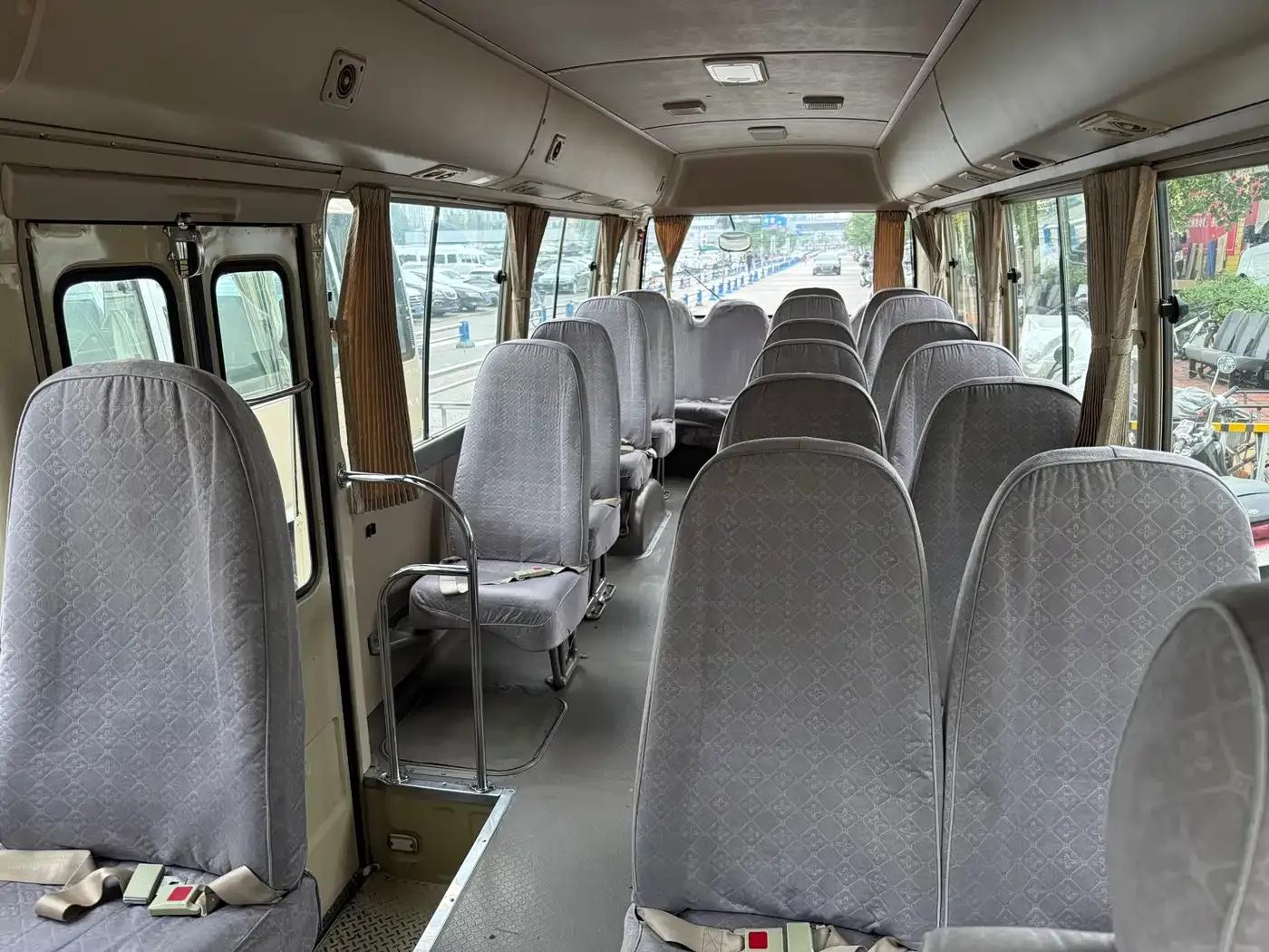 2007 Toyota Coaster 2.7L Gasoline Premium Upgrade Edition (23 Seats) — миниатюра 9