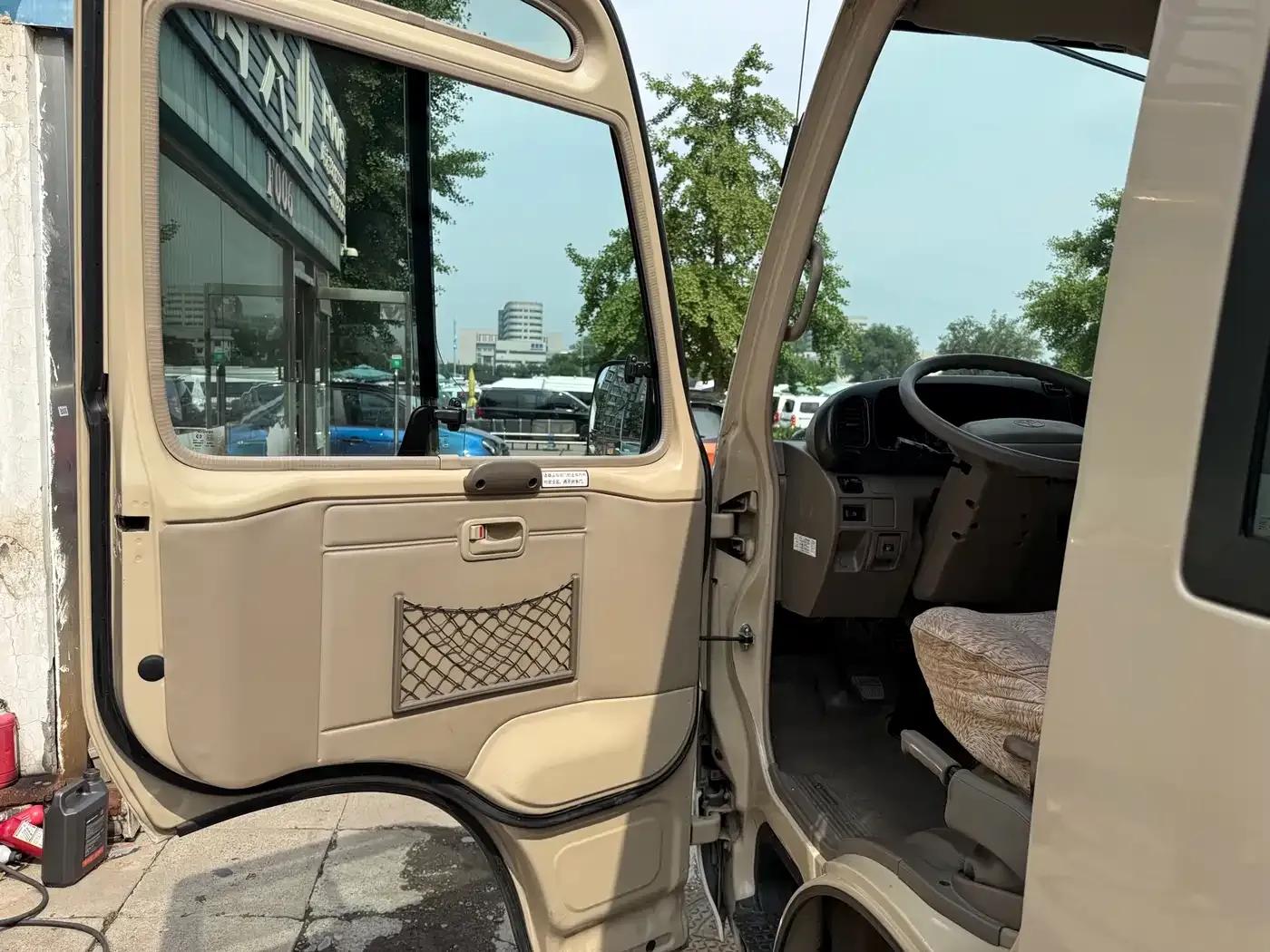 2007 Toyota Coaster 2.7L Gasoline Luxury Edition (23 Seats) — миниатюра 12