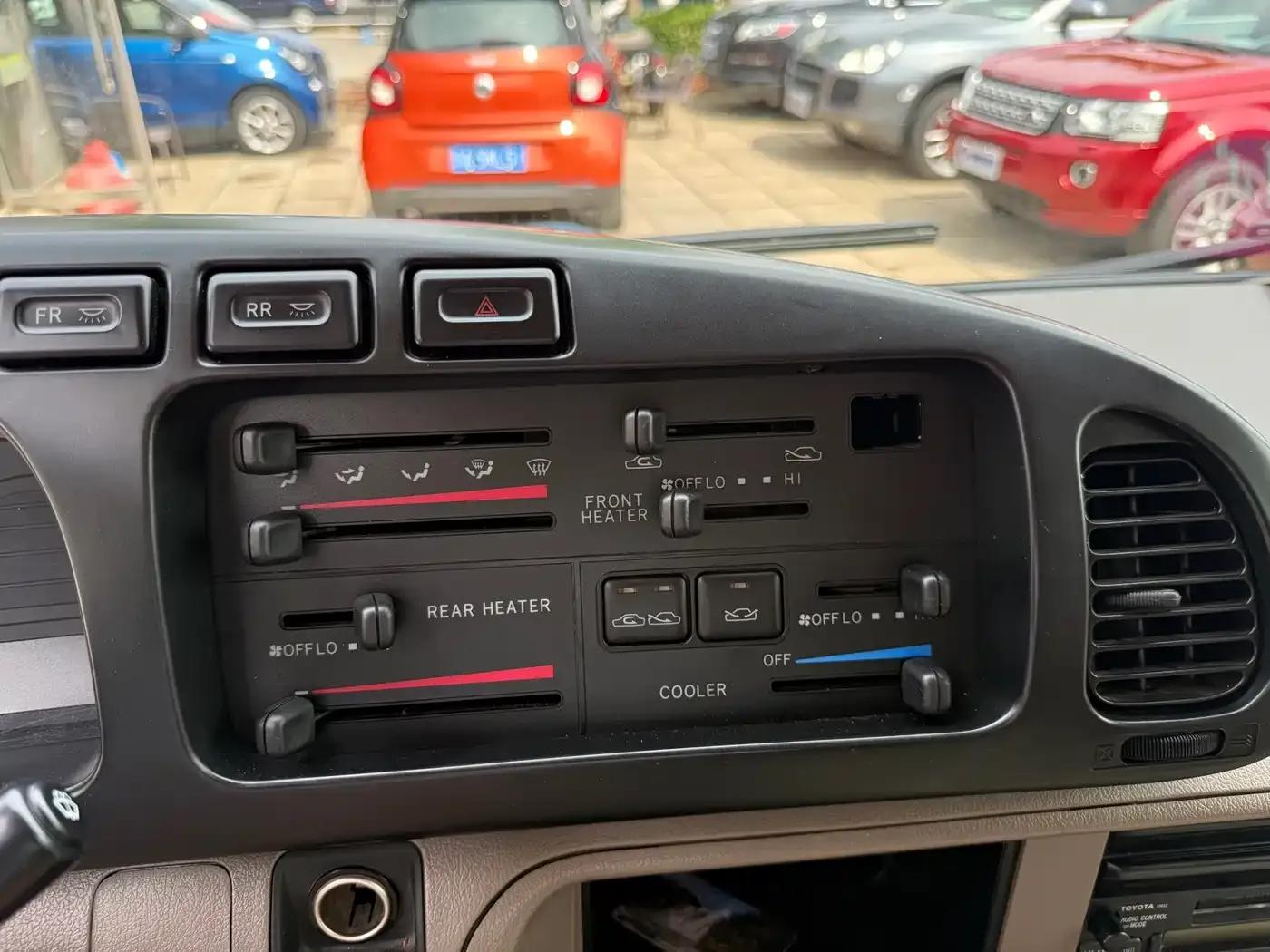 2007 Toyota Coaster 2.7L Gasoline Luxury Edition (23 Seats) — миниатюра 16