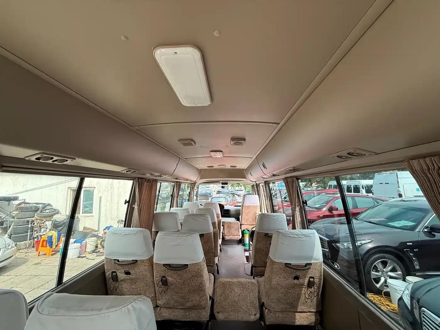 2007 Toyota Coaster 2.7L Gasoline Luxury Edition (23 Seats) — миниатюра 24