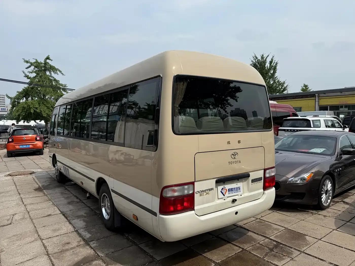 2007 Toyota Coaster 2.7L Gasoline Luxury Edition (23 Seats) — миниатюра 6