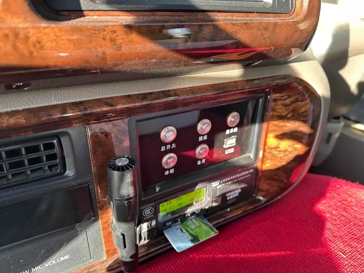 2015 Toyota Coaster 4.0L Premium Model GRB53L-ZCMSK 20-seater — миниатюра 11