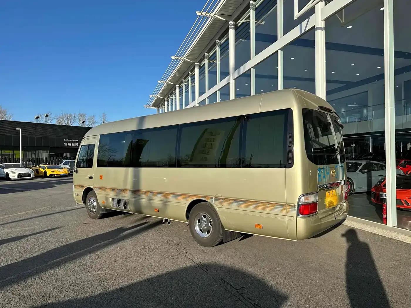 2015 Toyota Coaster 4.0L Premium Model GRB53L-ZCMSK 20-seater — миниатюра 5