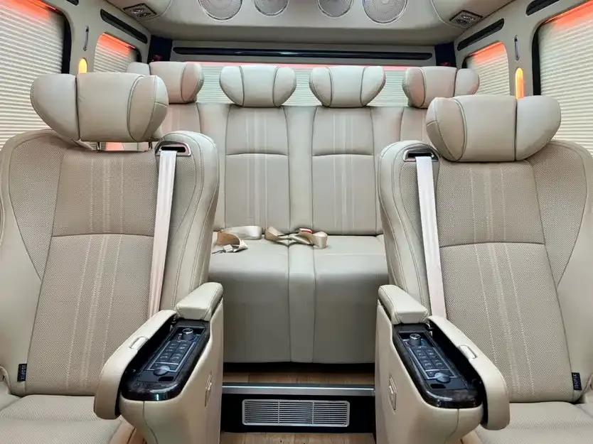 2019 Toyota Coaster 4.0L Luxury SUV GRB53L-ZCMEK 12-seater 9GR — миниатюра 11