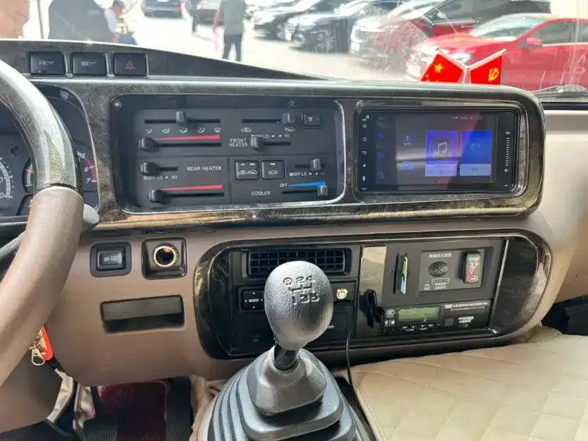 2019 Toyota Coaster 4.0L Luxury SUV GRB53L-ZCMEK 12-seater 9GR — миниатюра 4