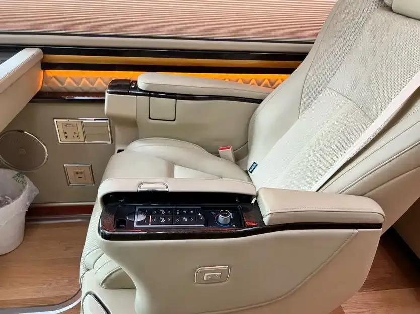 2019 Toyota Coaster 4.0L Luxury SUV GRB53L-ZCMEK 12-seater 9GR — миниатюра 10