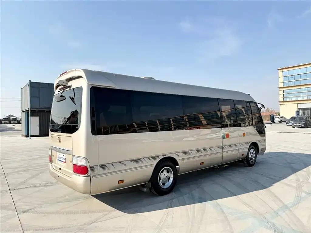 2015 Toyota Coaster 4.0L Luxury SUV GRB53L-ZCMEK 20-seater — миниатюра 24
