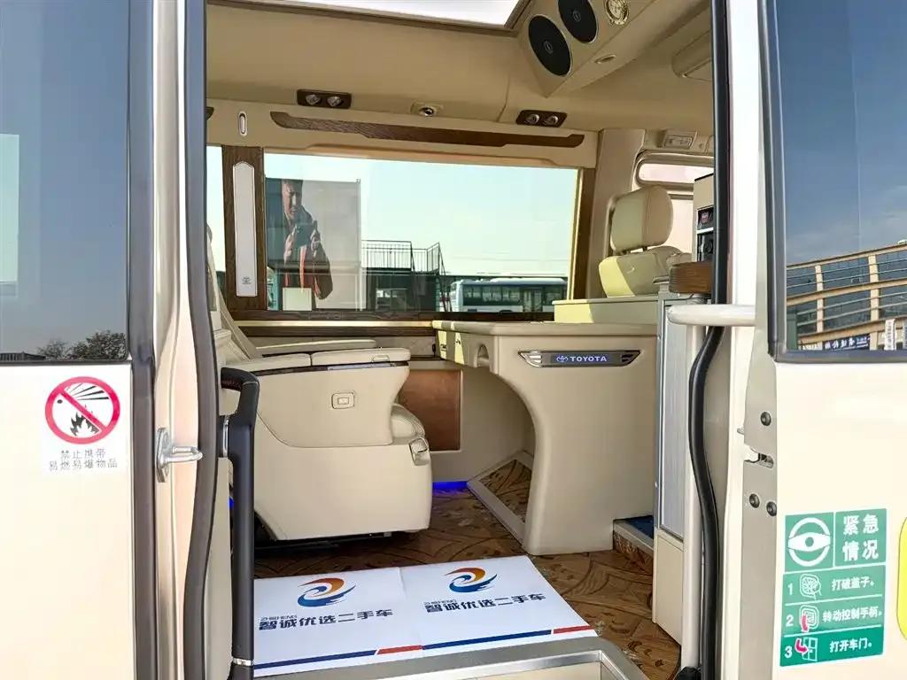 2015 Toyota Coaster 4.0L Luxury SUV GRB53L-ZCMEK 20-seater — миниатюра 7