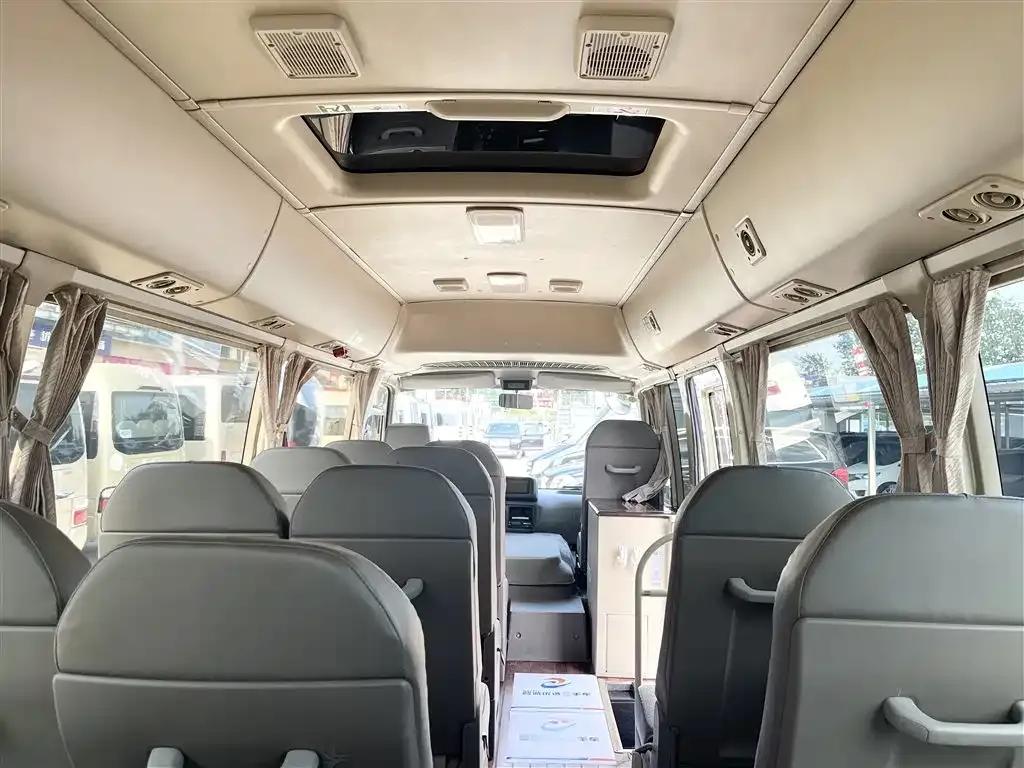 2015 Toyota Coaster 4.0L Premium Model GRB53L-ZCMSK 20-seater — миниатюра 11