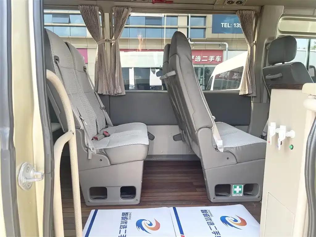 2015 Toyota Coaster 4.0L Premium Model GRB53L-ZCMSK 20-seater — миниатюра 12