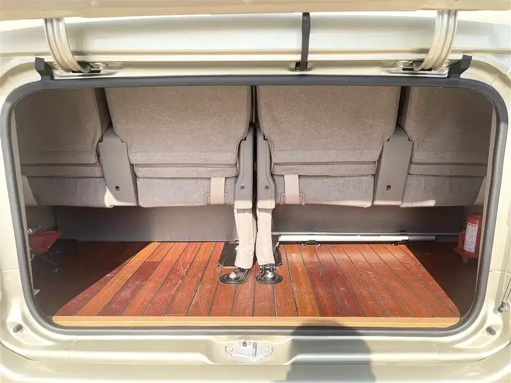 2015 Toyota Coaster 4.0L Premium Model GRB53L-ZCMSK 20-seater — миниатюра 13