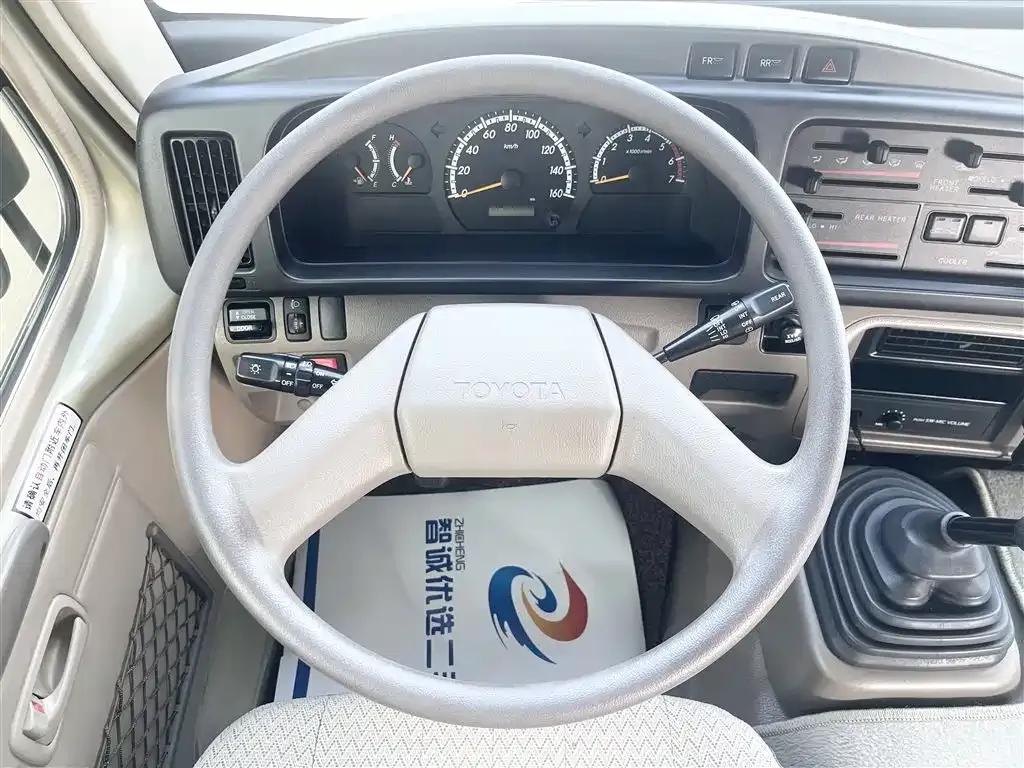 2015 Toyota Coaster 4.0L Premium Model GRB53L-ZCMSK 20-seater — миниатюра 5