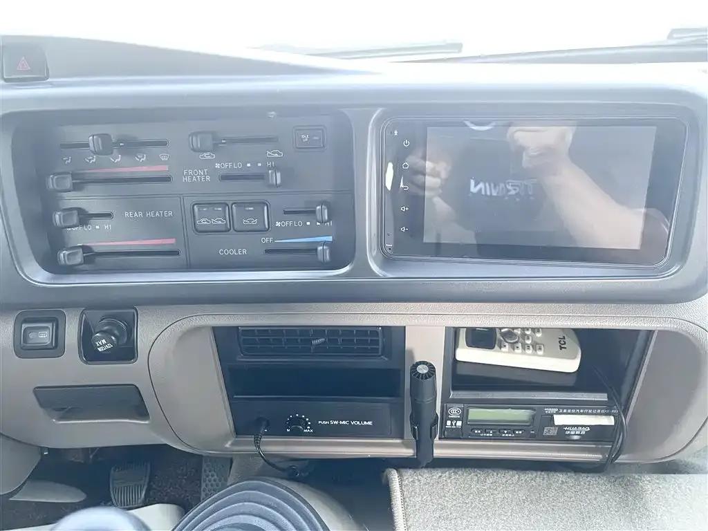 2015 Toyota Coaster 4.0L Premium Model GRB53L-ZCMSK 20-seater — миниатюра 8