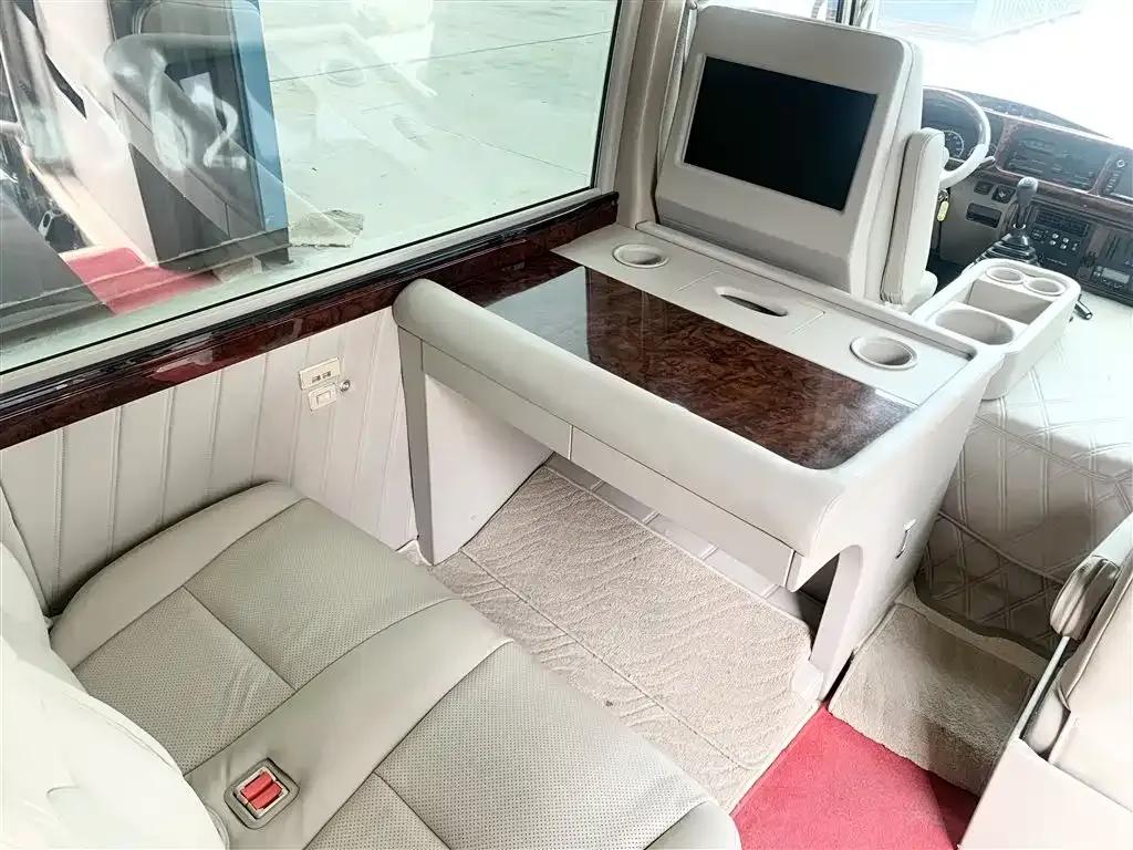 2015 Toyota Coaster 4.0L Manual — миниатюра 16