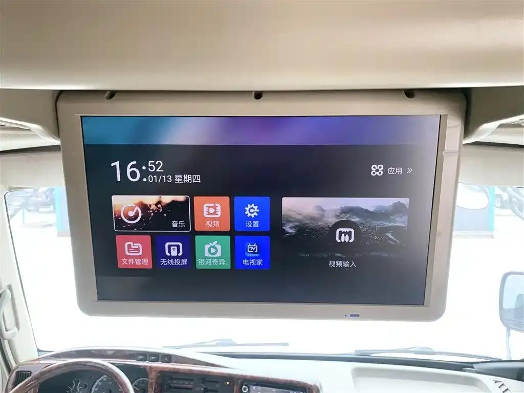 2015 Toyota Coaster 4.0L Manual — миниатюра 18