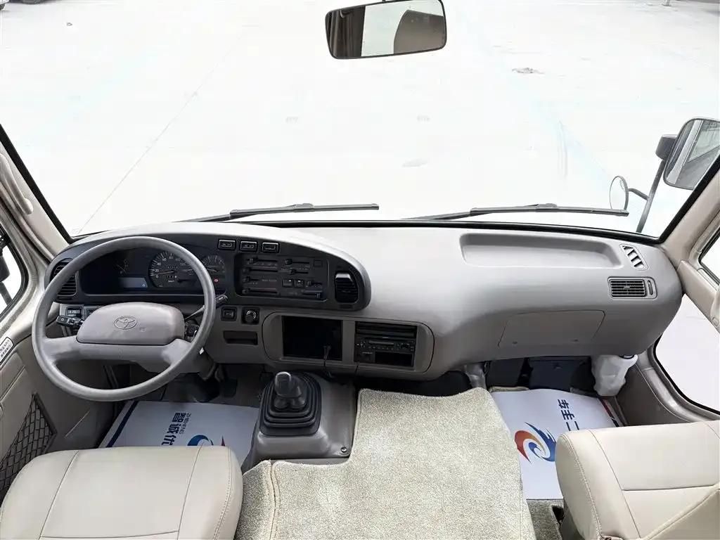 2007 Toyota Coaster 2.7L Gasoline Premium Edition (20 Seats) — миниатюра 5