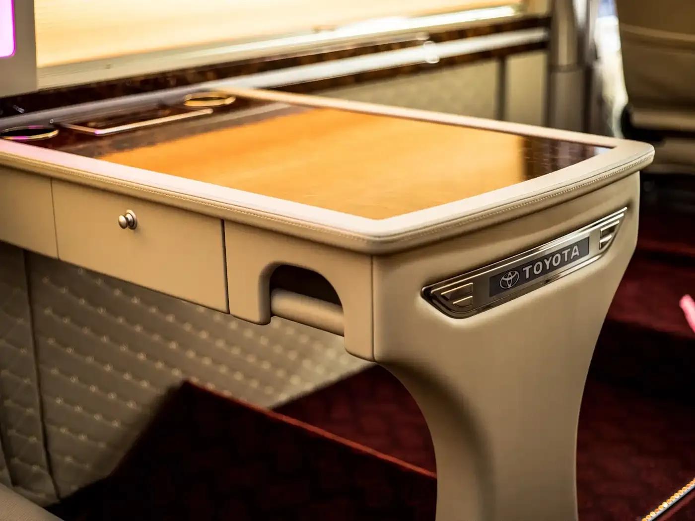 2020 Toyota Coaster 4.0L Manual — миниатюра 15