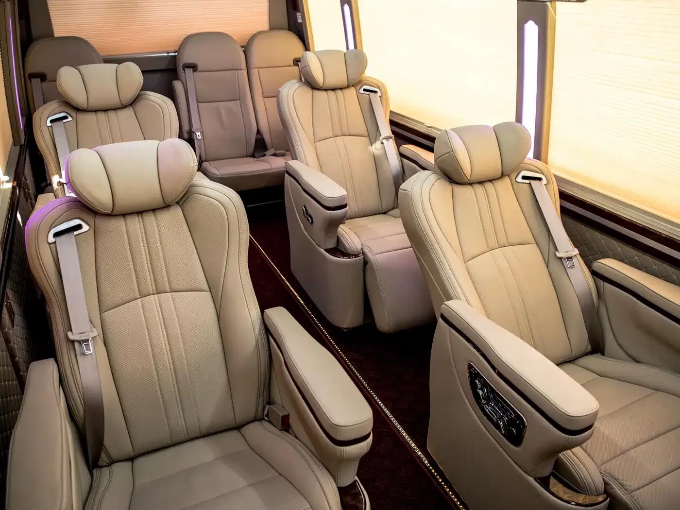 2020 Toyota Coaster 4.0L Manual — миниатюра 19