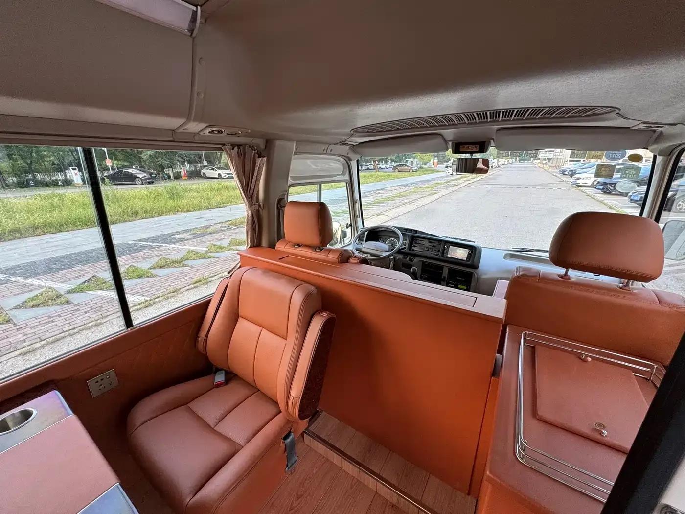 2015 Toyota Coaster 2.7L Manual — миниатюра 12