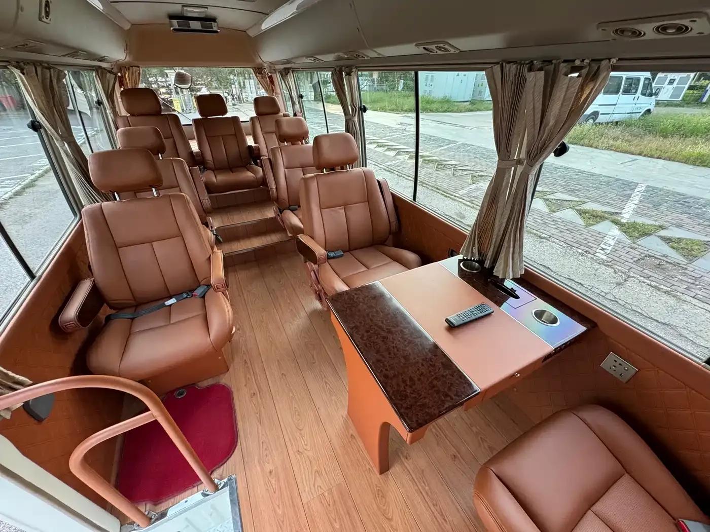 2015 Toyota Coaster 2.7L Manual — миниатюра 7