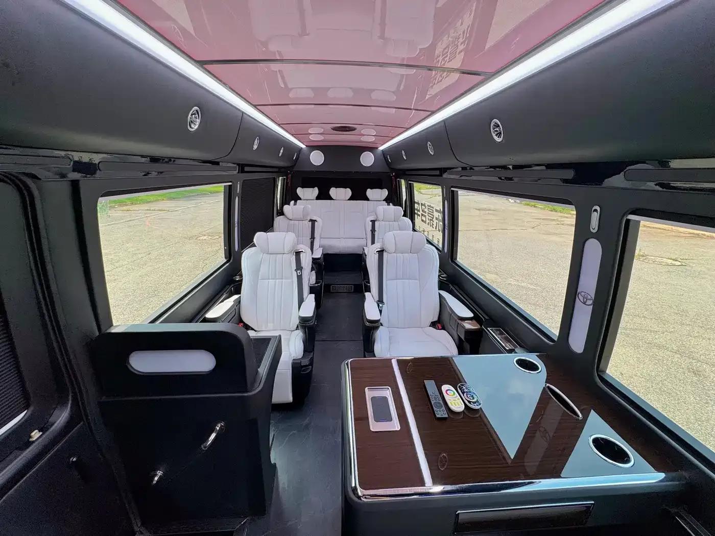 2018 Toyota Coaster 4.0L Manual — миниатюра 14
