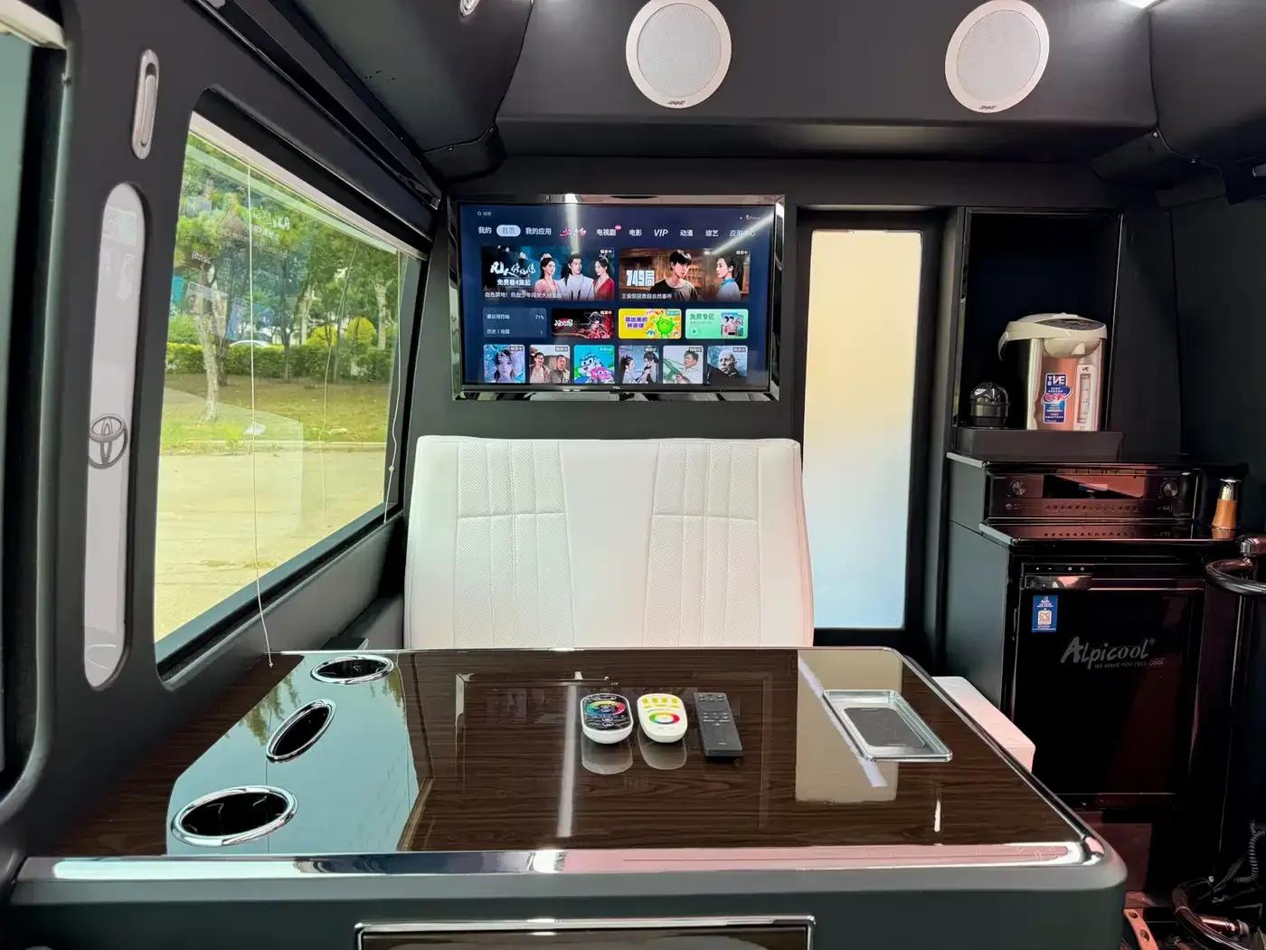 2018 Toyota Coaster 4.0L Manual — миниатюра 18