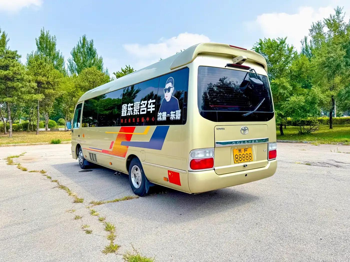 2018 Toyota Coaster 4.0L Manual — миниатюра 9