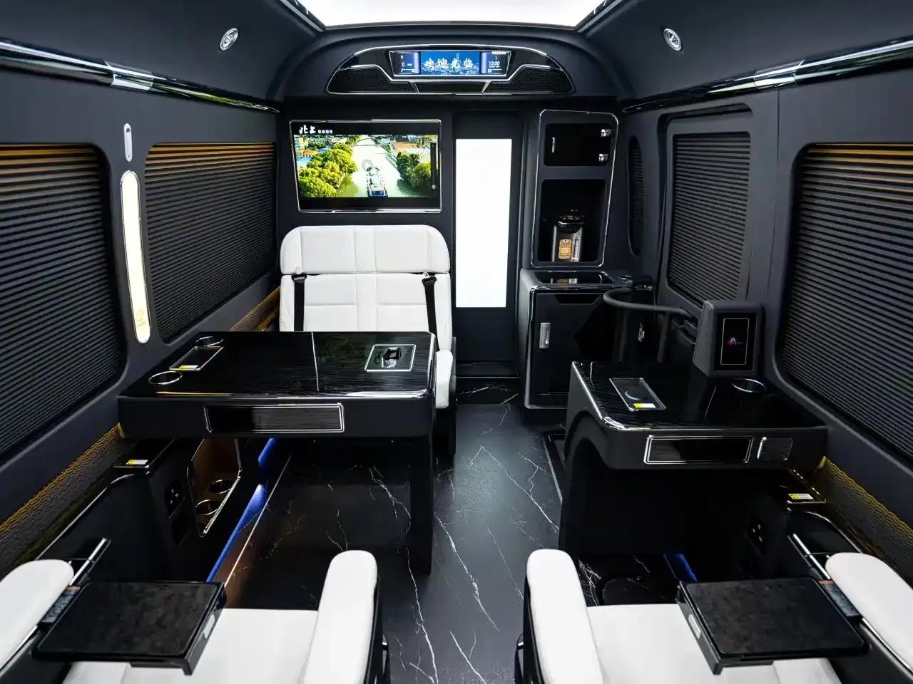 2019 Toyota Coaster 4.0L Manual — миниатюра 7