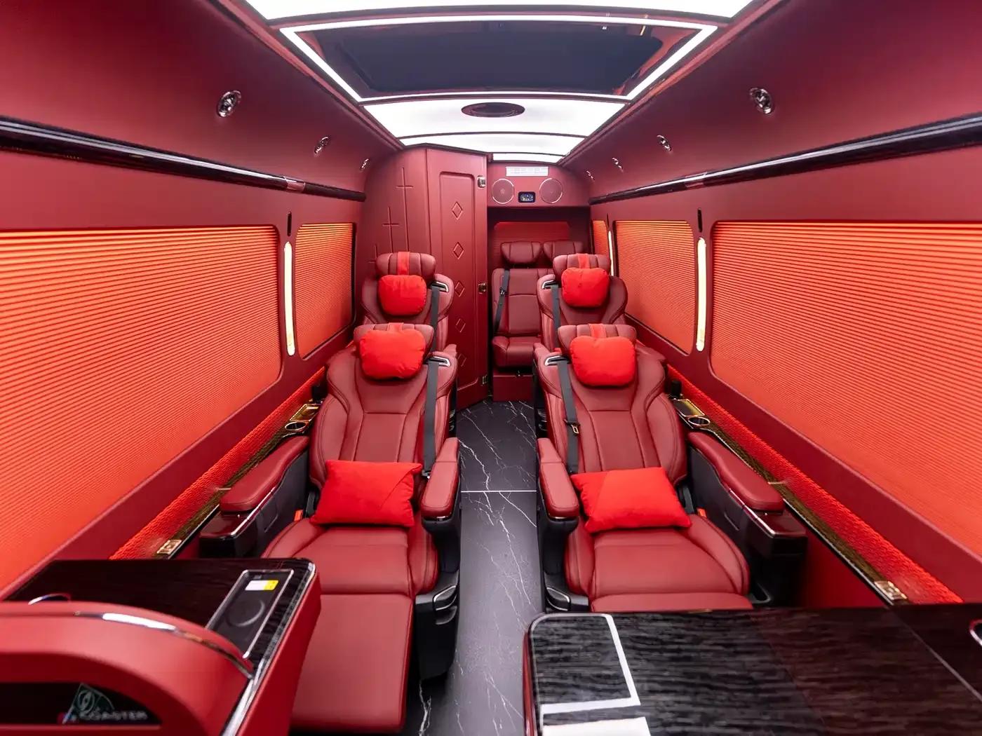 2025 Toyota Coaster 4.0L Manual — миниатюра 11