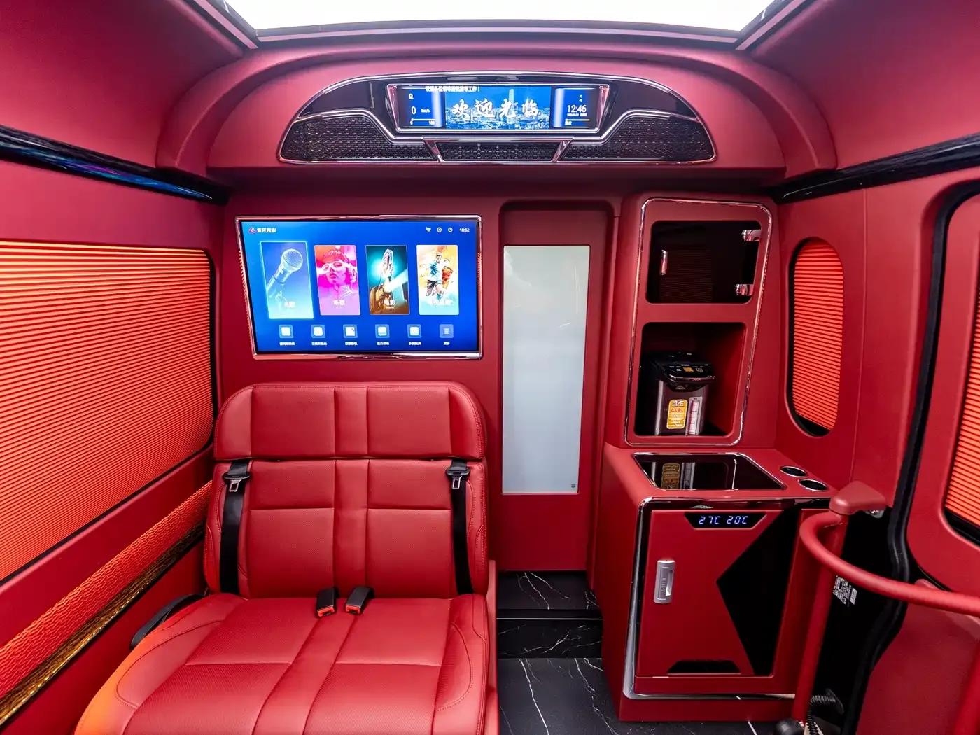 2025 Toyota Coaster 4.0L Manual — миниатюра 25