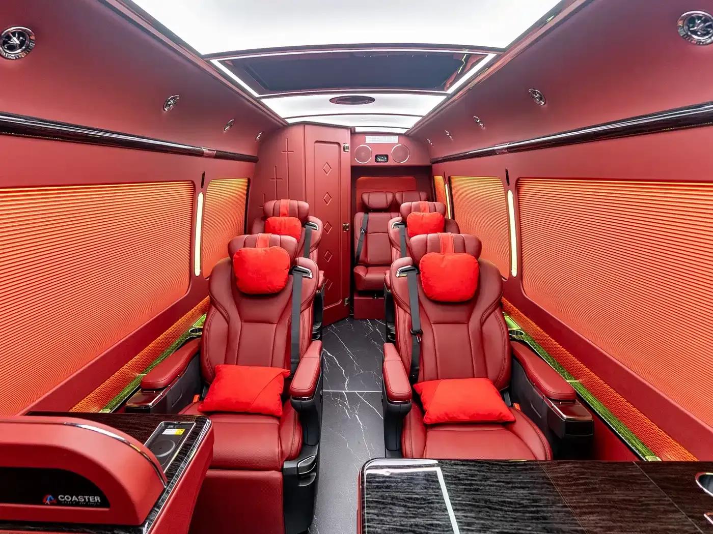 2025 Toyota Coaster 4.0L Manual — миниатюра 28