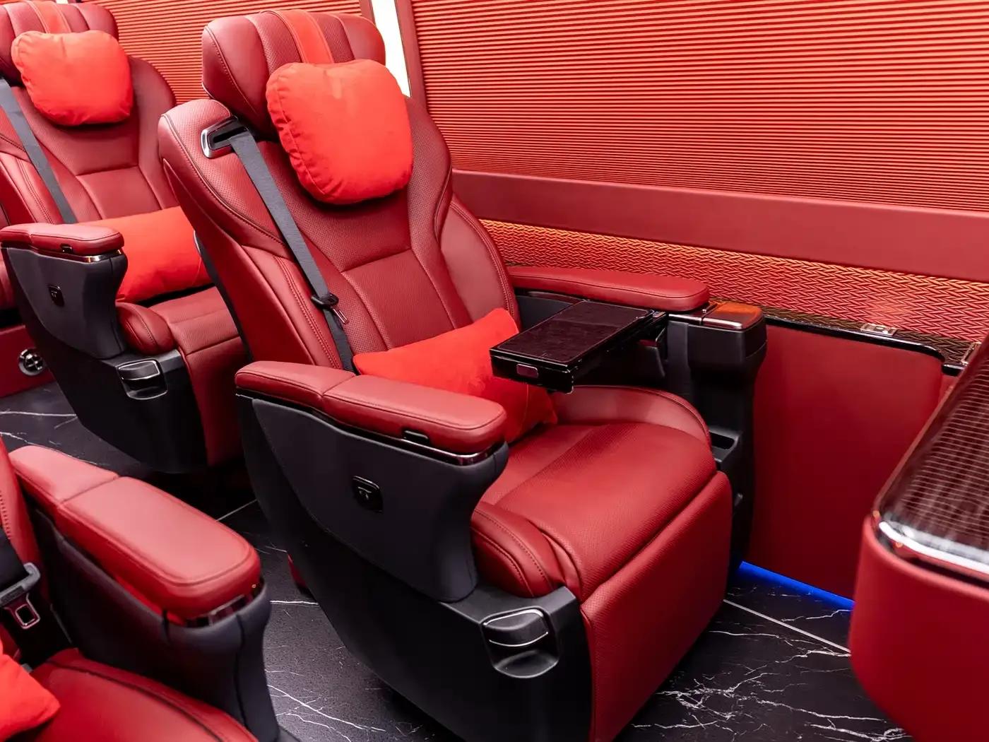2025 Toyota Coaster 4.0L Manual — миниатюра 32