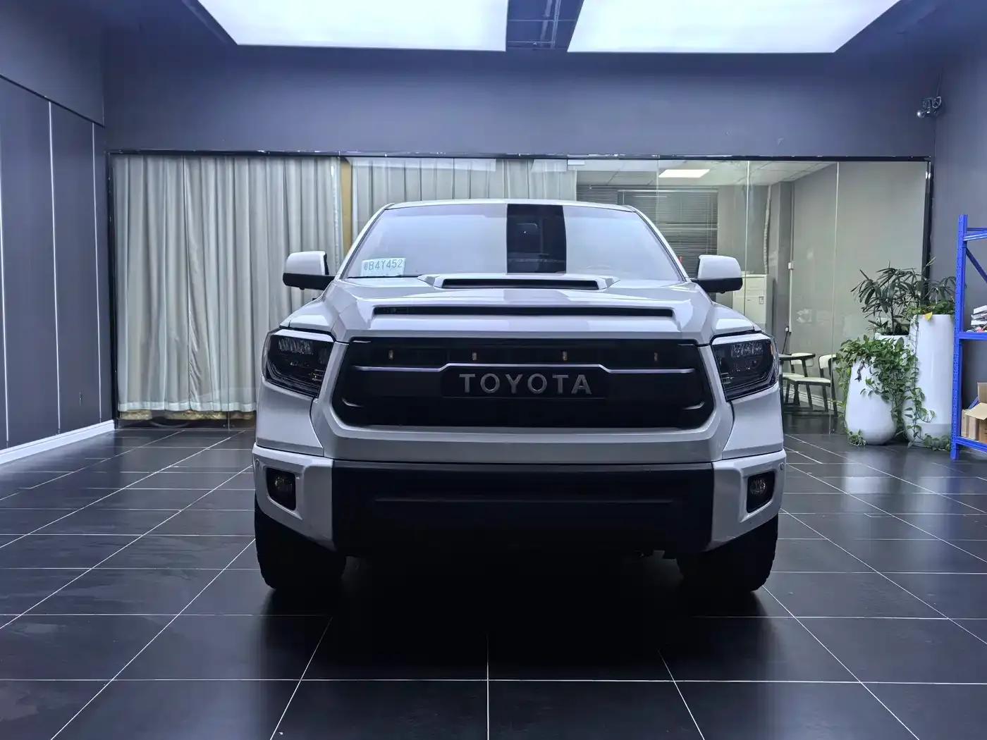 2017 Sequoia 5.7L US Spec — миниатюра 2