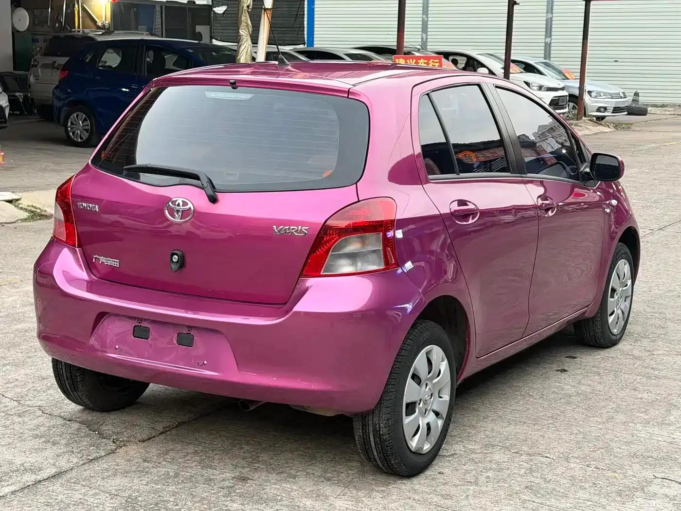 2011 Toyota Yaris 1.6E Automatic Dynamic Edition — миниатюра 18