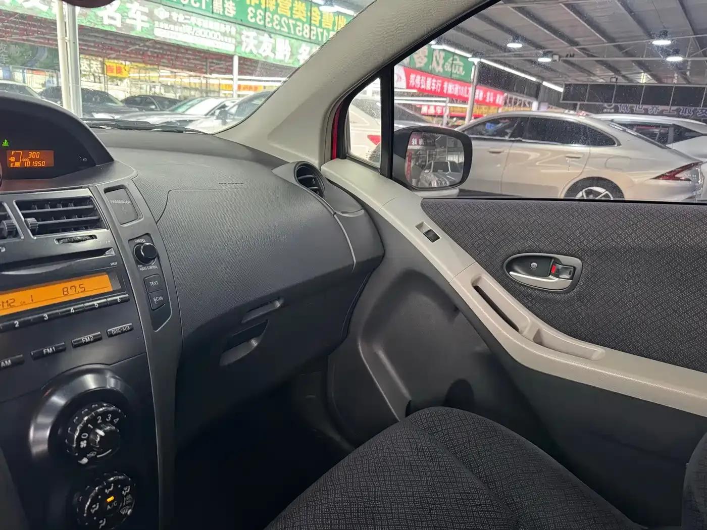 2008 Toyota Yaris 1.6RS Manual Supreme Edition — миниатюра 7