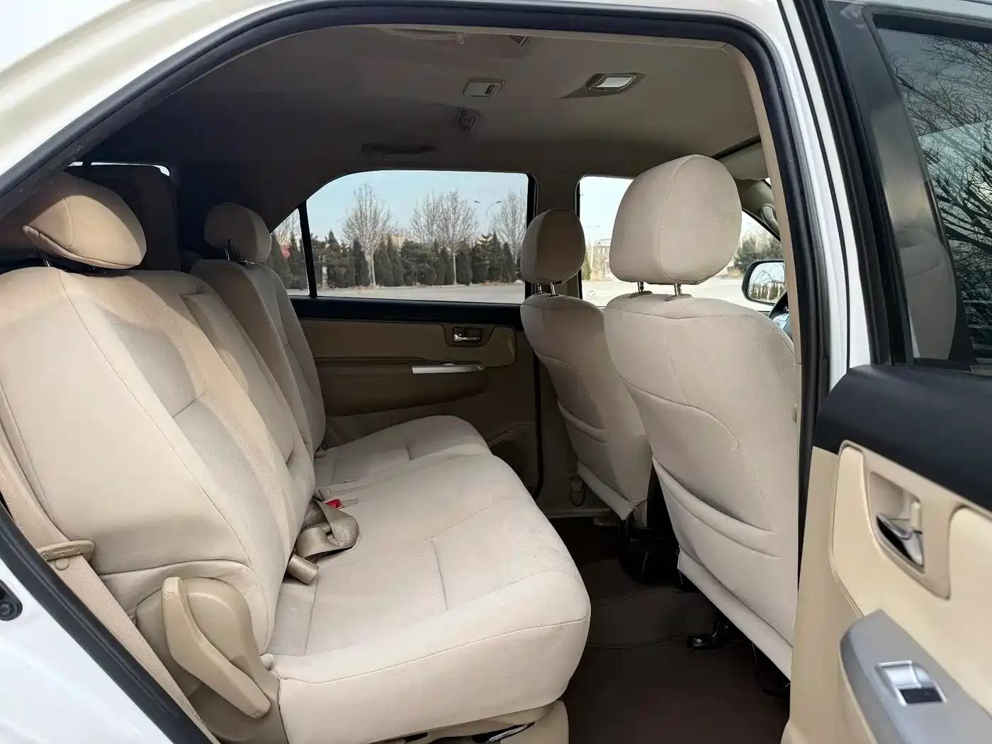 Fortuner 2016 2.7L Middle East Edition — миниатюра 12