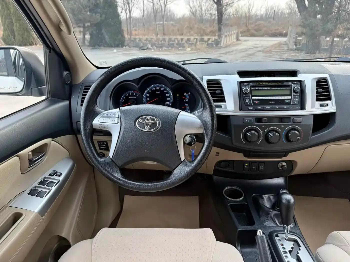 Fortuner 2016 2.7L Middle East Edition — миниатюра 15