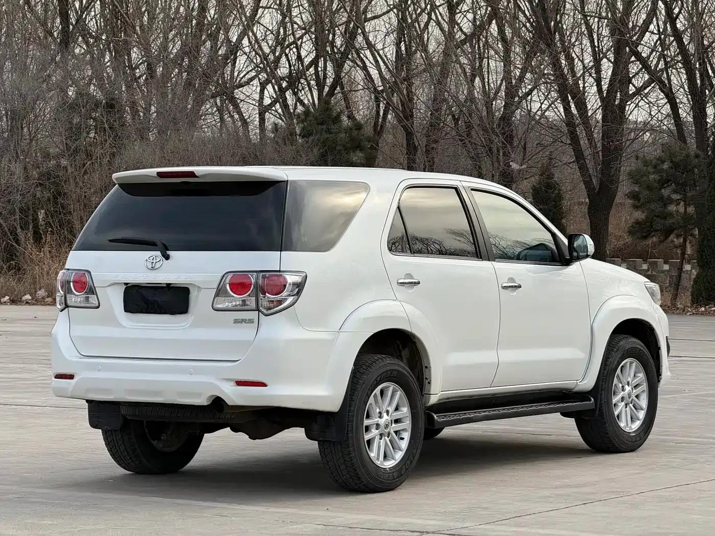 Fortuner 2016 2.7L Middle East Edition — миниатюра 7