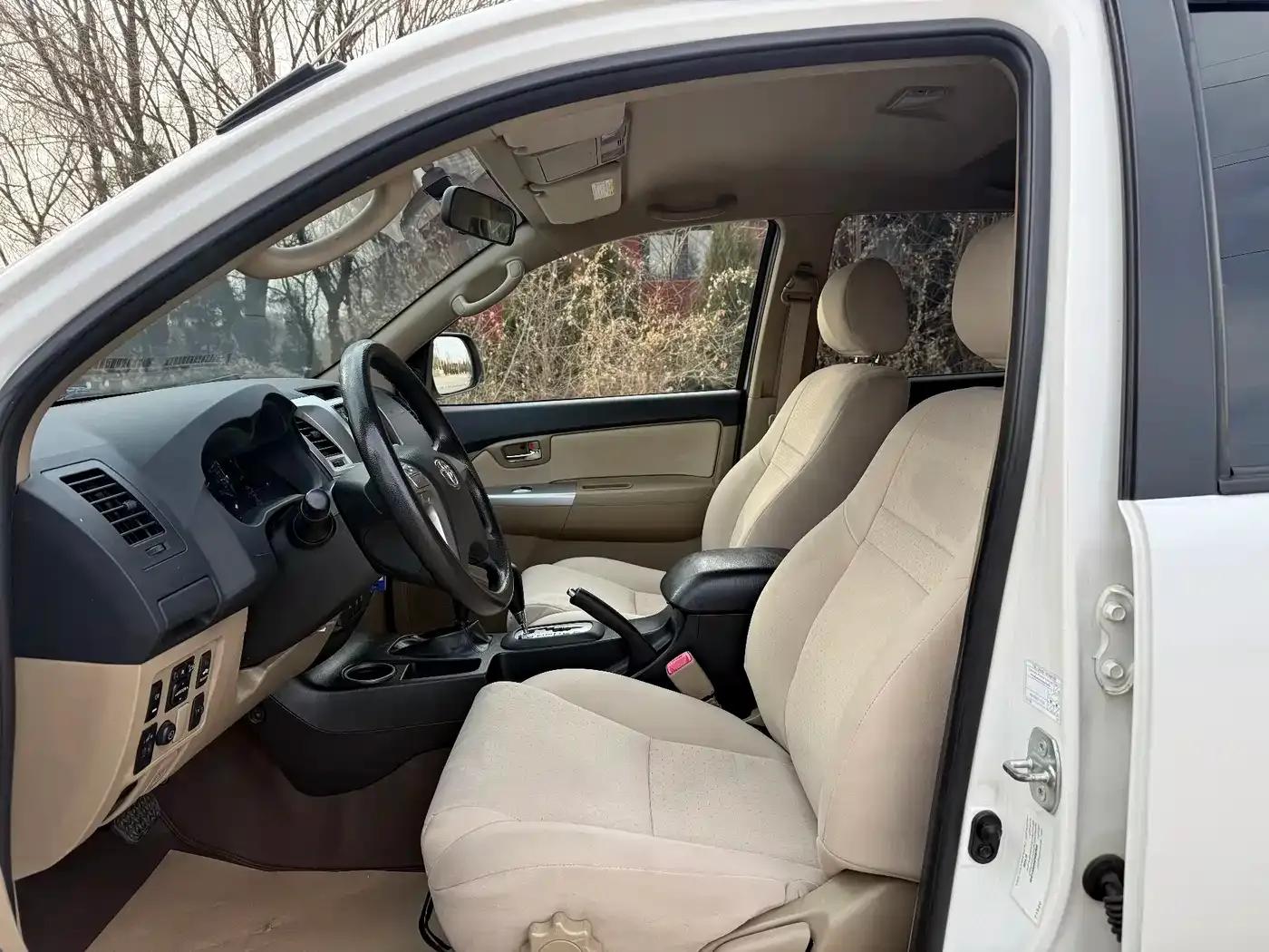 Fortuner 2016 2.7L Middle East Edition — миниатюра 9