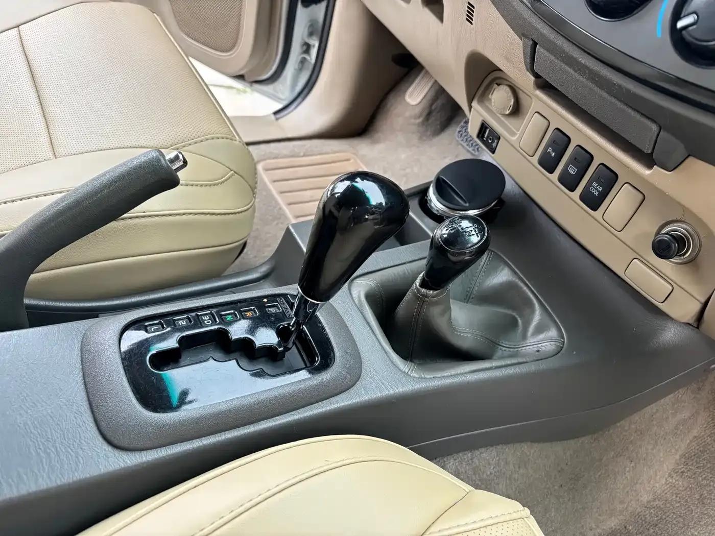 Fortuner 2013 2.7L Automatic — миниатюра 14