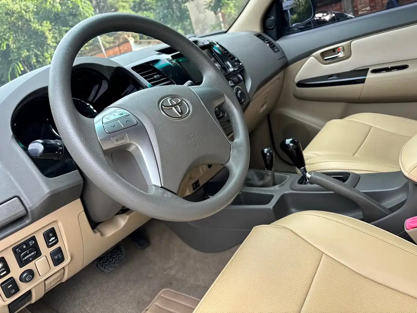 Fortuner 2013 2.7L Automatic — миниатюра 15