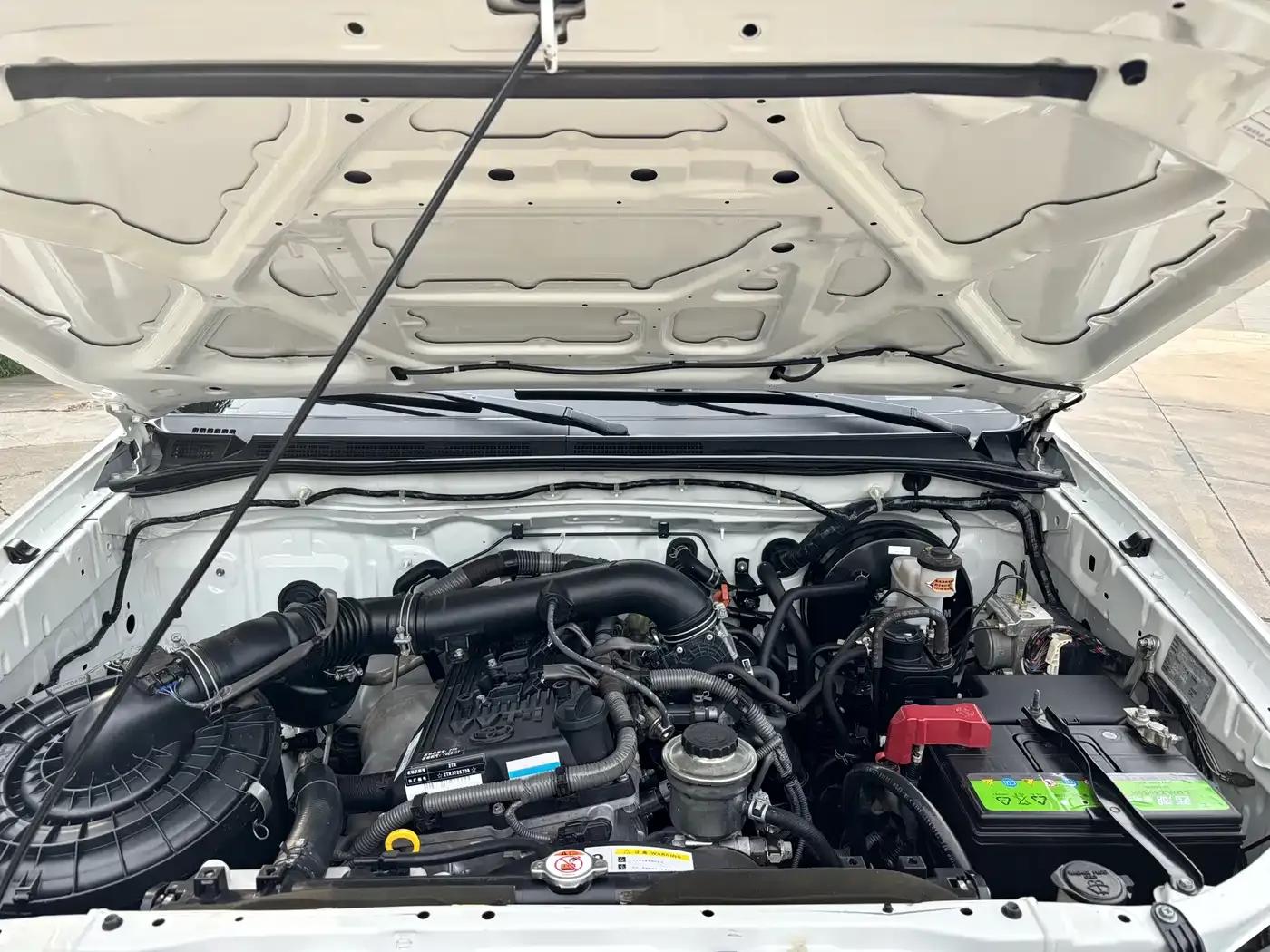 Fortuner 2013 2.7L Automatic — миниатюра 16