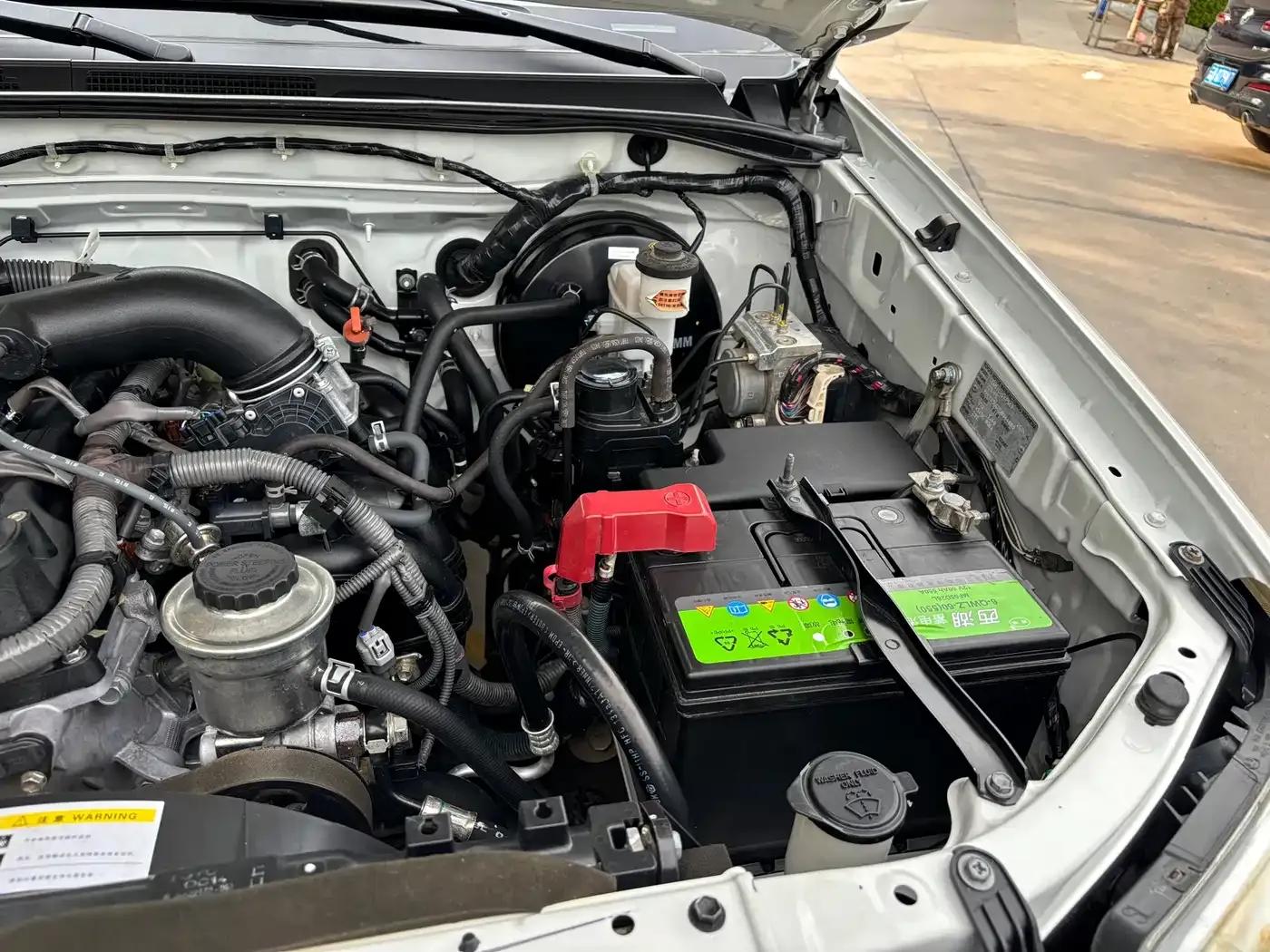 Fortuner 2013 2.7L Automatic — миниатюра 18